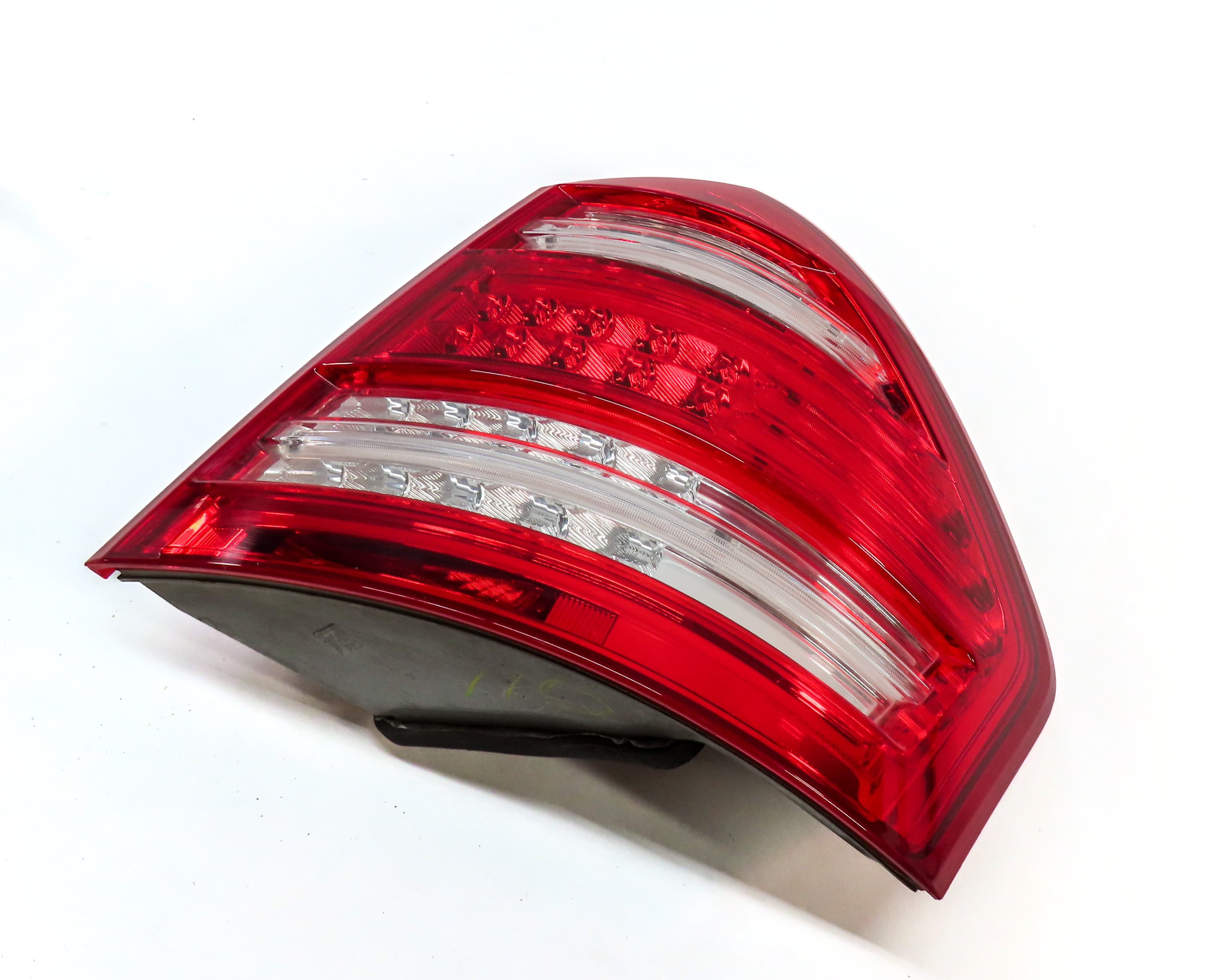 2010-2012 MB GL350 GL450 GL550 (X164) RIGHT PASSENGER TAILLIGHT BRAKE LIGHT LAMP — exact item pictured